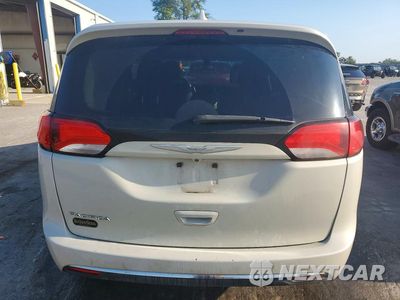 Zdjęcie 6 z 13 samochodu: 2017 CHRYSLER PACIFICA TOURING L VIN:2C4RC1BGXHR768410 - miniatura