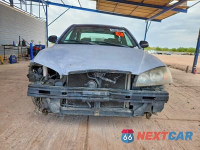 Piąte zdjęcie samochodu w środku: 2005 HYUNDAI ELANTRA GLS VIN:KMHDN46D85U990881 - miniatura