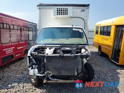 Piąte zdjęcie samochodu w środku: 2023 CHEVROLET EXPRESS REFRIGERATED BOX TRUCK VIN:1HA6GVC77PN000534 - miniatura