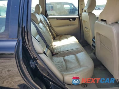 Zdjęcie 10 z 13 samochodu: 2004 VOLVO V70 FWD VIN:YV1SW59V342403042 - miniatura