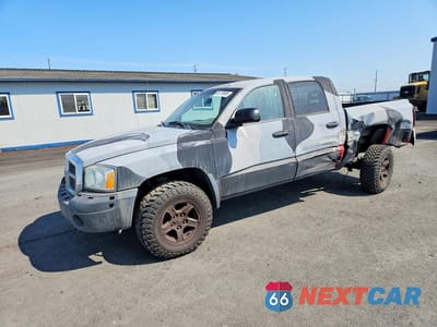 2005 DODGE DAKOTA QUAD SLT 1D7HW48N85S245901 - główne zdjęcie licytacji z USA - miniatura