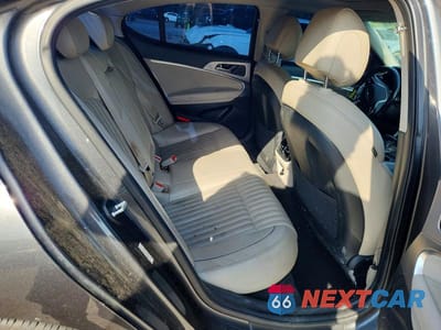Zdjęcie 10 z 12 samochodu: 2019 GENESIS G70 ELITE VIN:KMTG34LA8KU021175 - miniatura