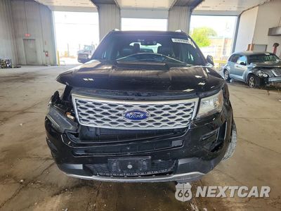 Piąte zdjęcie samochodu w środku: 2017 FORD EXPLORER PLATINUM VIN:1FM5K8HT3HGA56204 - miniatura