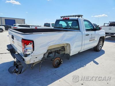 Trzecie zdjęcie samochodu z tyłu: 2018 CHEVROLET SILVERADO C1500 VIN:1GCNCNEH1JZ206188 - miniatura