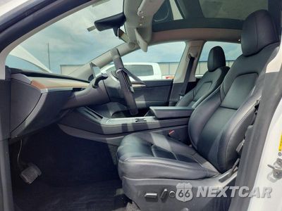 Zdjęcie 7 z 12 samochodu: 2023 TESLA MODEL Y VIN:7SAYGAEE1PF780520 - miniatura