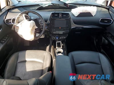 Zdjęcie 8 z 13 samochodu: 2016 TOYOTA PRIUS FOUR TOURING VIN:JTDKARFU0G3008516 - miniatura