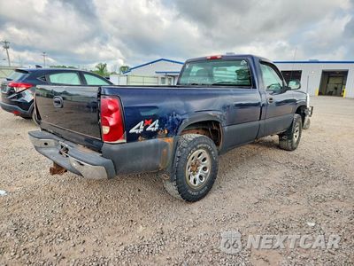 Trzecie zdjęcie samochodu z tyłu: 2005 CHEVROLET SILVERADO K1500 VIN:1GCEK14T45E234582 - miniatura