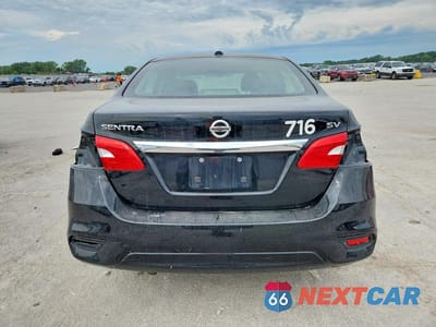 Zdjęcie 6 z 12 samochodu: 2018 NISSAN SENTRA SV VIN:3N1AB7AP3JY236655 - miniatura