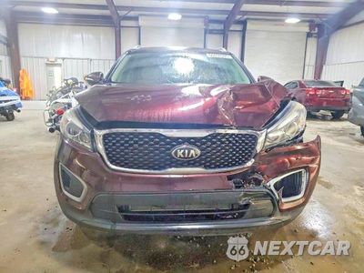 Piąte zdjęcie samochodu w środku: 2016 KIA SORENTO LX VIN:5XYPGDA30GG069253 - miniatura