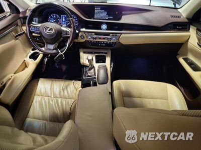 Zdjęcie 8 z 12 samochodu: 2016 LEXUS ES 350 VIN:58ABK1GG9GU014241 - miniatura