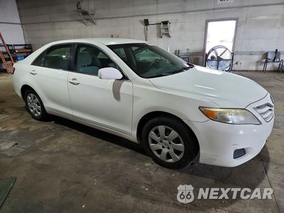Czwarte zdjęcie samochodu z boku: 2010 TOYOTA CAMRY LE VIN:4T4BF3EK6AR074537 - miniatura