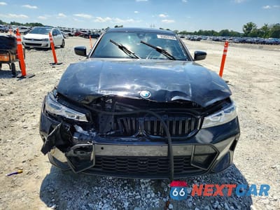 Piąte zdjęcie samochodu w środku: 2023 BMW 330E VIN:3MW39FF00P8D73324 - miniatura