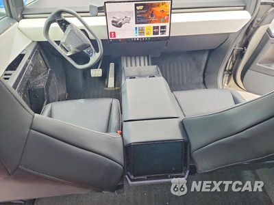 Zdjęcie 8 z 12 samochodu: 2024 TESLA CYBERTRUCK VIN:7G2CEHEDXRA033234 - miniatura