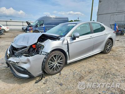 2021 TOYOTA CAMRY SE 4T1G11AK3MU562597 - główne zdjęcie licytacji z USA - miniatura