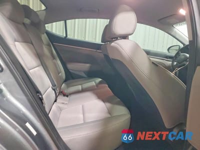 Zdjęcie 10 z 12 samochodu: 2017 HYUNDAI ELANTRA SE VIN:KMHD84LF8HU225784 - miniatura