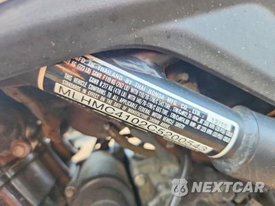 Zdjęcie 9 z 9 samochodu: 2012 HONDA CBR250 R VIN:MLHMC4102C5200543 - miniatura