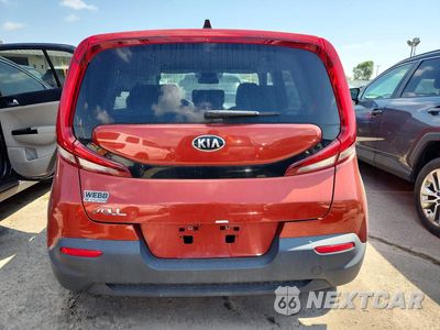 Zdjęcie 6 z 13 samochodu: 2021 KIA SOUL LX VIN:KNDJ23AU6M7757452 - miniatura