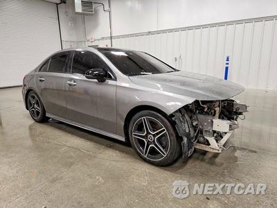 Czwarte zdjęcie samochodu z boku: 2019 MERCEDES-BENZ A 220 VIN:WDD3G4EB5KW002357 - miniatura