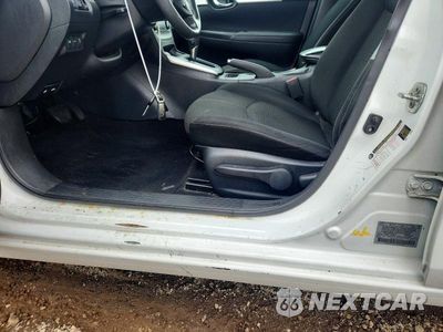 Zdjęcie 12 z 13 samochodu: 2018 NISSAN SENTRA S VIN:3N1AB7AP2JY268139 - miniatura