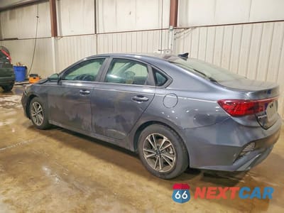 Drugie zdjęcie samochodu z przodu: 2023 KIA FORTE LXS VIN:3KPF24AD6PE622794 - miniatura