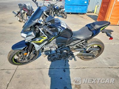 Trzecie zdjęcie samochodu z tyłu: 2024 KAWASAKI ZR900 F VIN:ML5ZRDF1XRDA67499 - miniatura