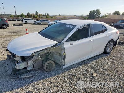 2020 TOYOTA CAMRY LE 4T1L11AKXLU338594 - główne zdjęcie licytacji z USA - miniatura