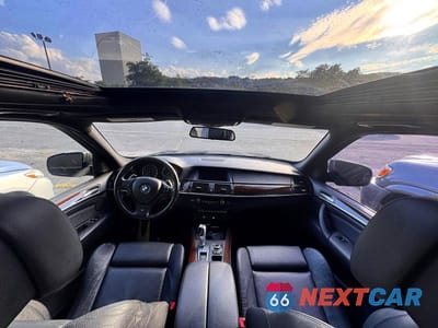 Zdjęcie 9 z 10 samochodu: 2013 BMW X5 XDRIVE50I VIN:5UXZV8C50D0C14959 - miniatura