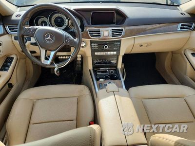 Zdjęcie 8 z 12 samochodu: 2016 MERCEDES-BENZ E 350 VIN:WDDHF5KB0GB215315 - miniatura