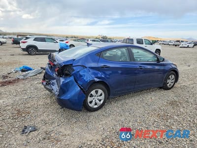 Trzecie zdjęcie samochodu z tyłu: 2016 HYUNDAI ELANTRA SE VIN:5NPDH4AE4GH739381 - miniatura