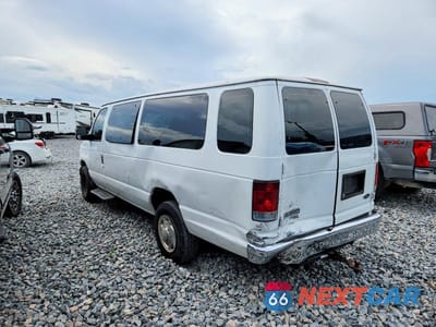 Trzecie zdjęcie samochodu z tyłu: 2007 FORD ECONOLINE E350 SUPER DUTY WAGON VIN:1FBSS31LX7DB12311 - miniatura