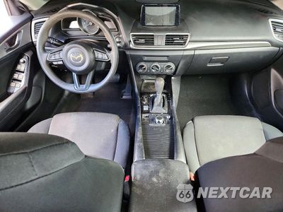 Zdjęcie 8 z 13 samochodu: 2017 MAZDA 3 SPORT VIN:3MZBN1U70HM116649 - miniatura