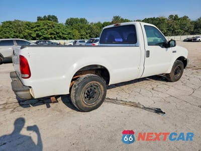 Trzecie zdjęcie samochodu z tyłu: 2004 FORD F250 SUPER DUTY VIN:1FTNF20L04EC25800 - miniatura