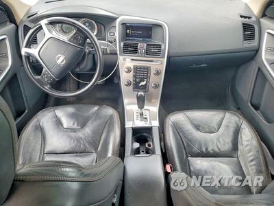 Zdjęcie 8 z 13 samochodu: 2011 VOLVO XC60 T6 VIN:YV4902DZ6B2175952 - miniatura