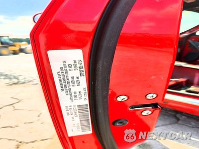 Zdjęcie 12 z 12 samochodu: 2015 DODGE CHALLENGER SRT 392 VIN:2C3CDZDJXFH901586 - miniatura