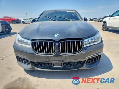 Piąte zdjęcie samochodu w środku: 2019 BMW 750 XI VIN:WBA7F2C51KB239416 - miniatura