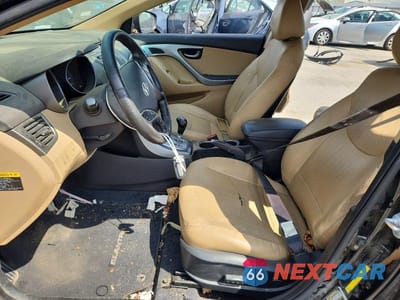 Zdjęcie 7 z 12 samochodu: 2013 HYUNDAI ELANTRA LIMITED VIN:KMHDH4AE2DU686970 - miniatura