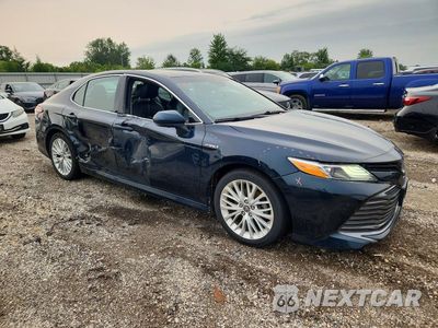 Czwarte zdjęcie samochodu z boku: 2019 TOYOTA CAMRY HYBRID XLE VIN:4T1B21HK4KU515847 - miniatura