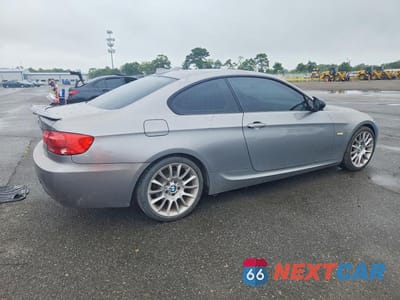 Trzecie zdjęcie samochodu z tyłu: 2012 BMW 328 I VIN:WBAKE3C51CE769517 - miniatura