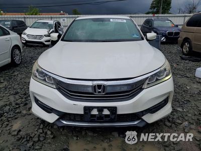 Piąte zdjęcie samochodu w środku: 2017 HONDA ACCORD SPORT VIN:1HGCR2F51HA068333 - miniatura