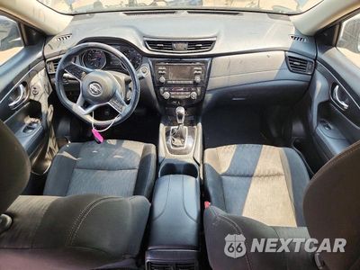 Zdjęcie 8 z 13 samochodu: 2017 NISSAN ROGUE SV VIN:KNMAT2MV7HP582419 - miniatura