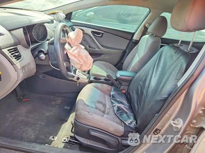 Zdjęcie 7 z 13 samochodu: 2013 HYUNDAI ELANTRA GLS VIN:KMHDH4AE9DU812922 - miniatura