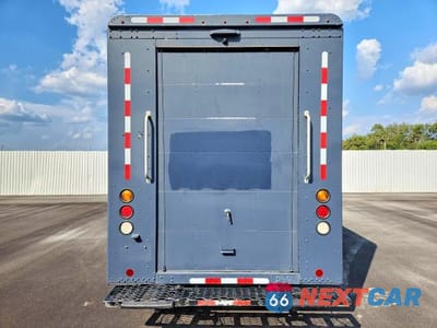 Zdjęcie 6 z 13 samochodu: 2020 FREIGHTLINER MT45G CHASSIS DELIVERY TRUCK VIN:4UZAC2EA4LCLZ7073 - miniatura