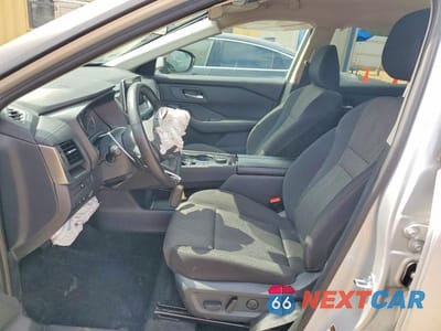 Zdjęcie 7 z 13 samochodu: 2025 NISSAN ROGUE SV VIN:5N1BT3BB3SC812065 - miniatura
