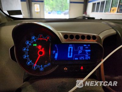 Zdjęcie 9 z 12 samochodu: 2013 CHEVROLET SONIC LT VIN:1G1JC6SG6D4121390 - miniatura