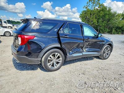 Trzecie zdjęcie samochodu z tyłu: 2017 FORD EXPLORER PLATINUM VIN:1FM5K8HC1LGA74760 - miniatura