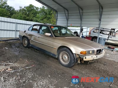 Czwarte zdjęcie samochodu z boku: 1998 BMW 740 I AUTOMATIC VIN:WBAGF8327WDL53102 - miniatura