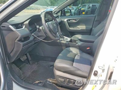 Zdjęcie 7 z 13 samochodu: 2025 TOYOTA RAV4 XSE VIN:4T3E6RFV0SU199061 - miniatura
