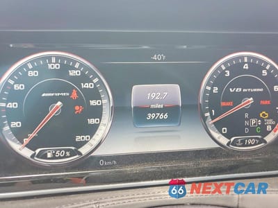 Zdjęcie 9 z 12 samochodu: 2017 MERCEDES-BENZ S 63 AMG VIN:WDDUG7JBXHA291348 - miniatura