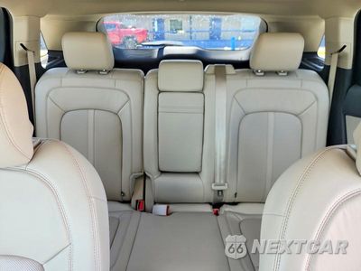 Zdjęcie 10 z 14 samochodu: 2020 LINCOLN NAUTILUS RESERVE VIN:2LMPJ8KP1LBL06941 - miniatura