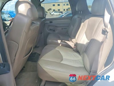 Zdjęcie 10 z 12 samochodu: 2004 GMC YUKON DENALI VIN:1GKEK63U54J273067 - miniatura
